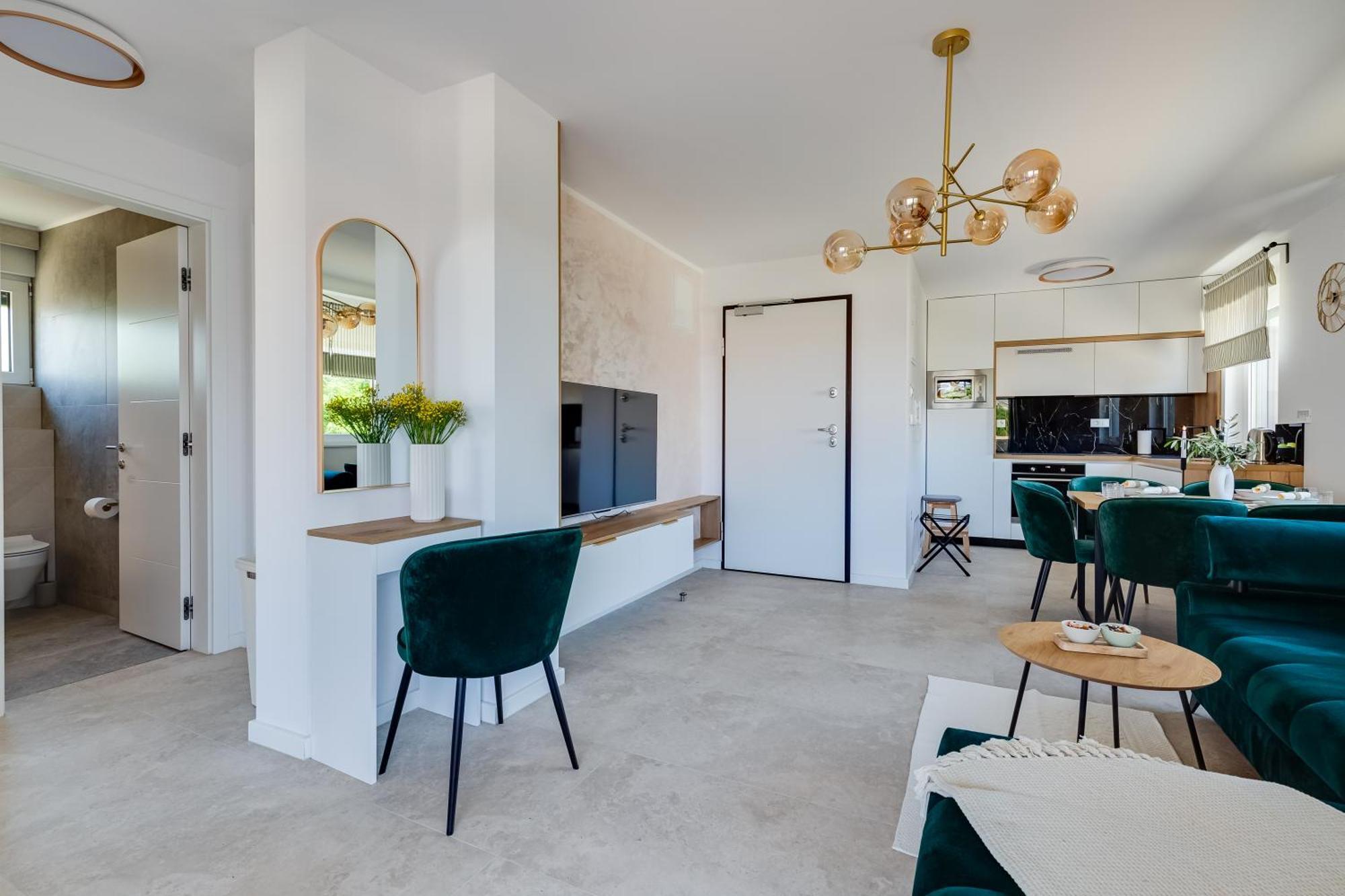 Salt Bloom Apartment